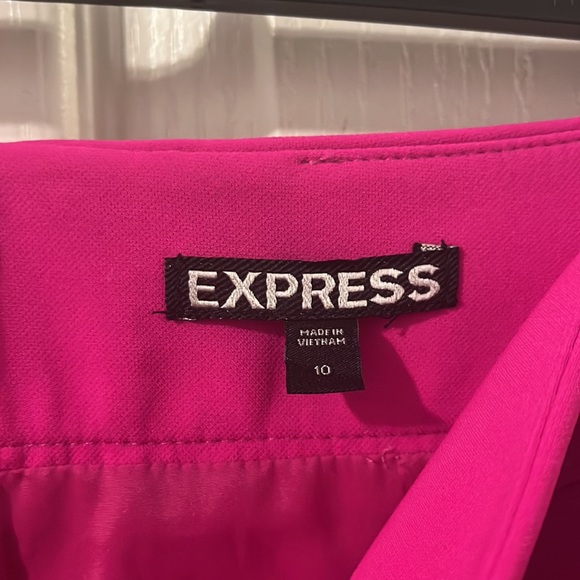 Women’s cute and sexy mini in fuchsia size 10 - Picture 3 of 5